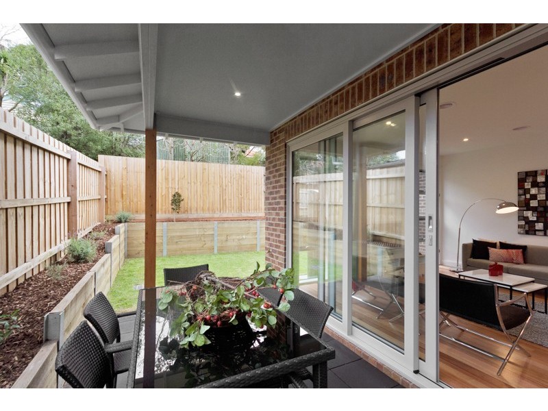 11 Paul Street, Cheltenham VIC 3192