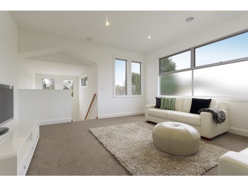 11 Paul Street, Cheltenham VIC 3192