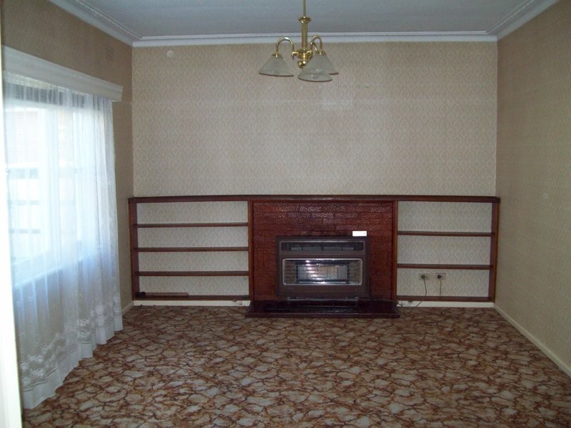 12 Bruce St, Newport VIC 3015