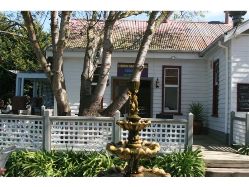 16 Mornington-Tyabb Rd, Tyabb VIC 3913