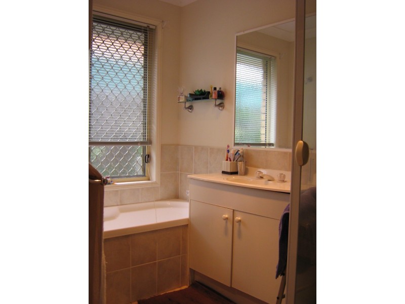 19 Homefield St, Margate QLD 4019