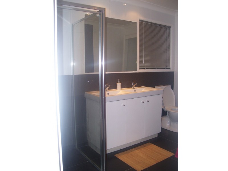 34 Paddington Drive, Carrara QLD 4211