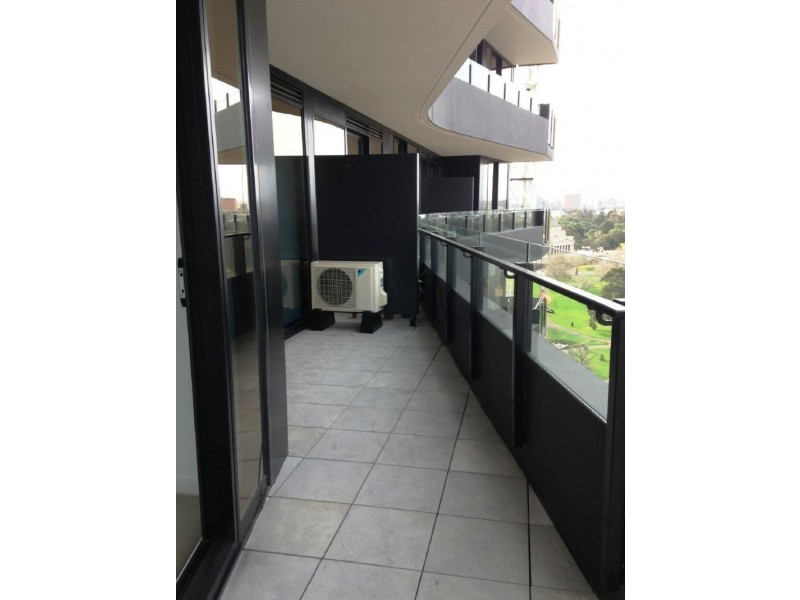 2212/50 Albert Road, South Melbourne VIC 3205