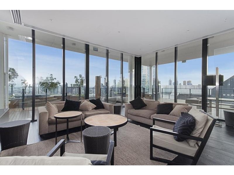 2212/50 Albert Road, South Melbourne VIC 3205