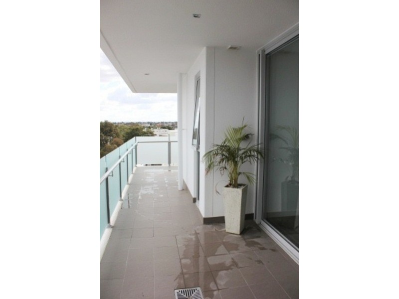 44/17 Eucalyptus Drive, Maidstone VIC 3012