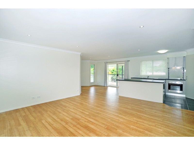 19 Otaki Rd, Yeronga QLD 4104