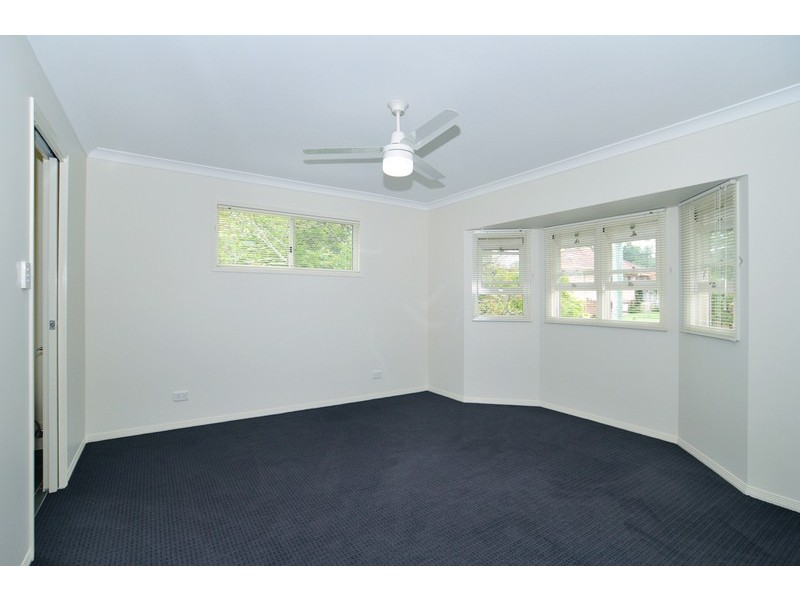 19 Otaki Rd, Yeronga QLD 4104