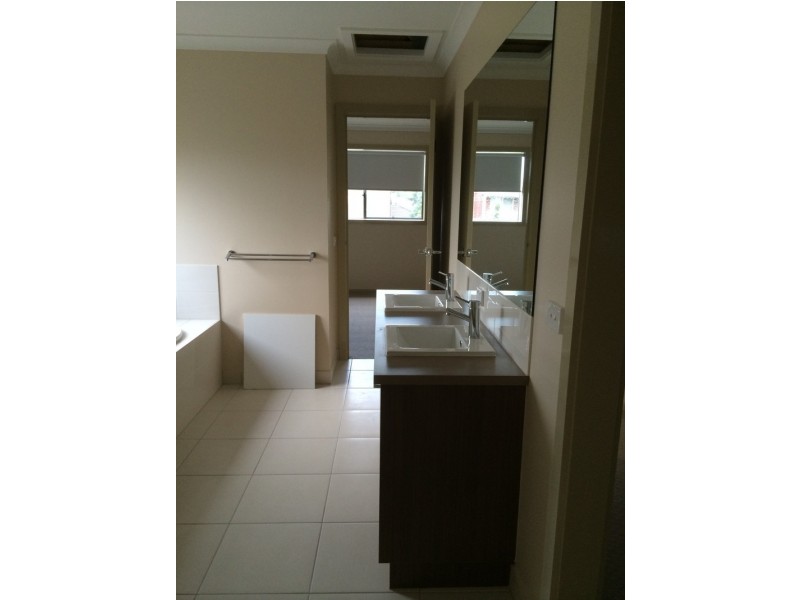 7 Kosa Avenue, Sunshine West VIC 3020