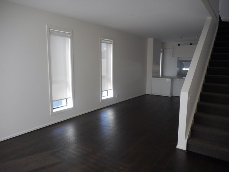 20 Central Park Walk, Cheltenham VIC 3192