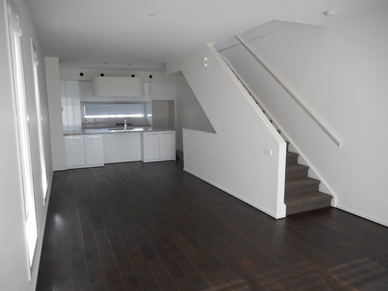 20 Central Park Walk, Cheltenham VIC 3192