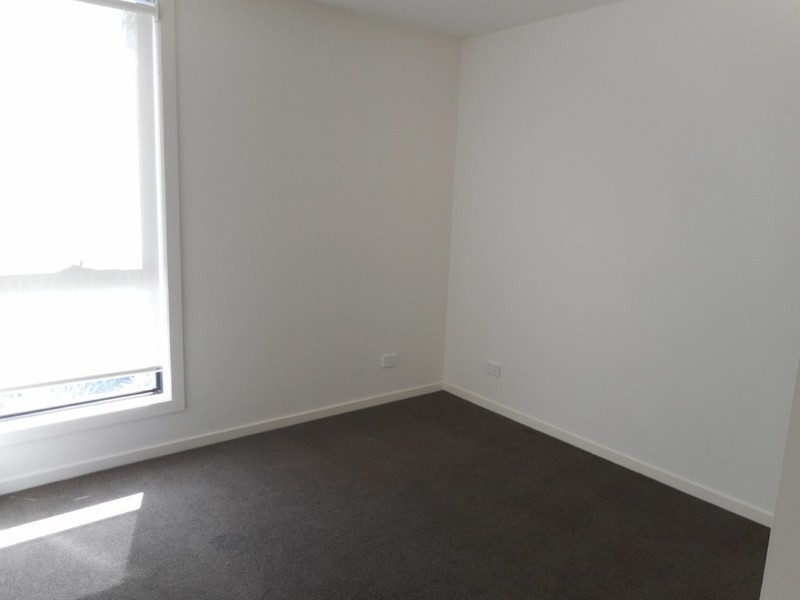 20 Central Park Walk, Cheltenham VIC 3192