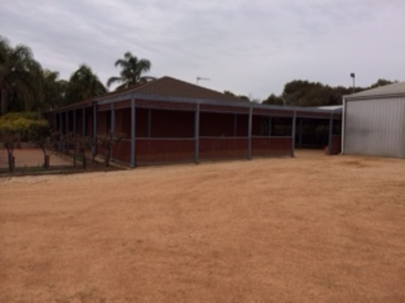 18554 New Sturt Highway, Monash SA 5342