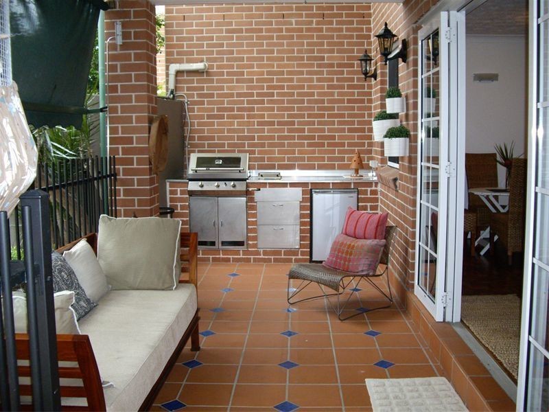 2/106 Racecourse Road, Ascot QLD 4007