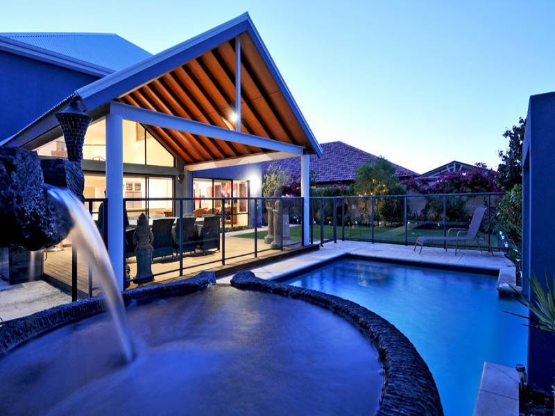 8 Sanddune Way, Wannanup WA 6210