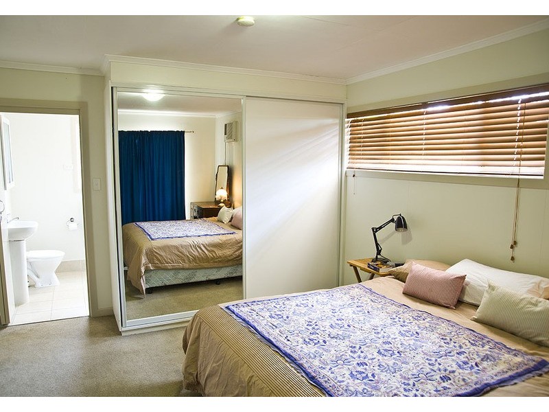 5 Borland Street, Roma QLD 4455