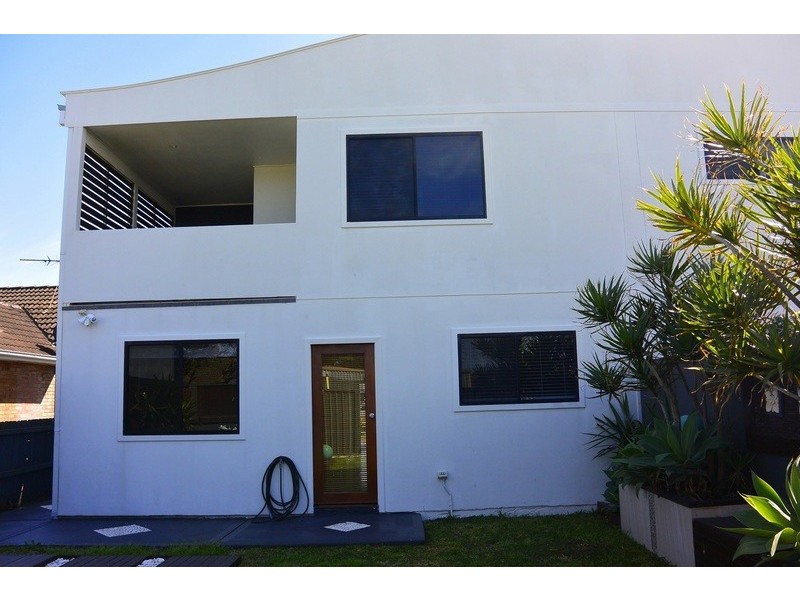 1/23 Stone Street, Stockton NSW 2295