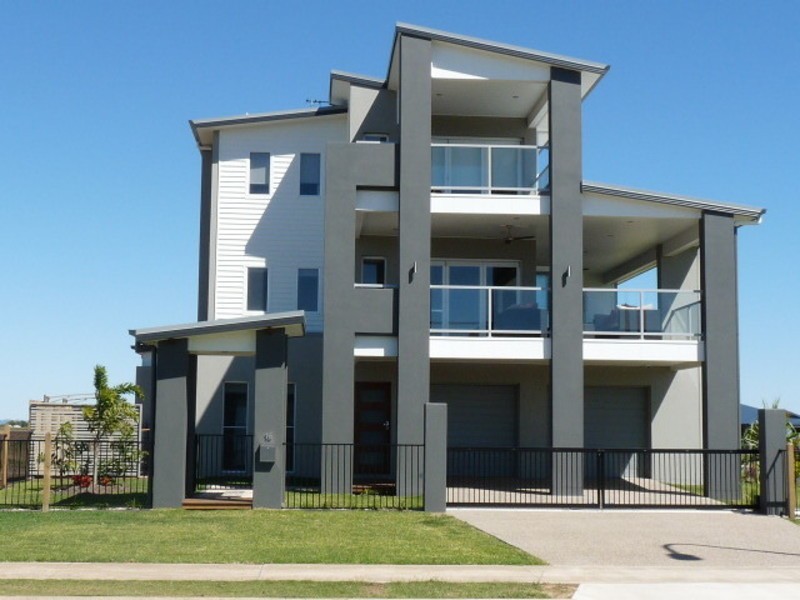 16 Alexandra Street, West Mackay QLD 4740