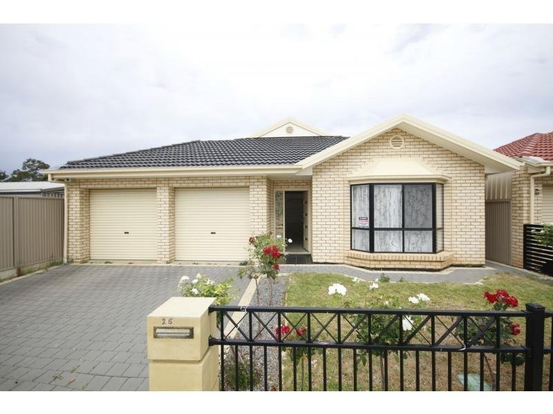 26 Londonderry Cres, Mansfield Park SA 5012