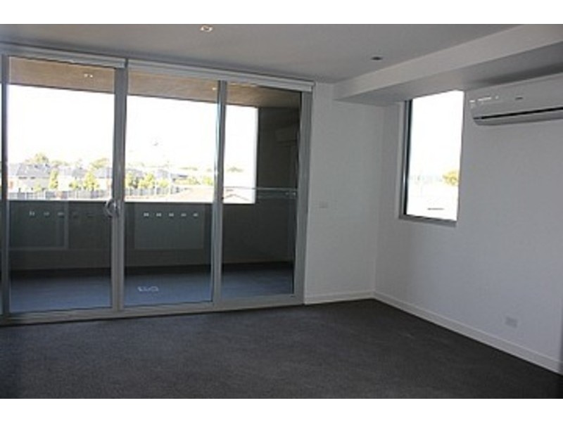 17/17 Eucalyptus Drive, Maidstone VIC 3012