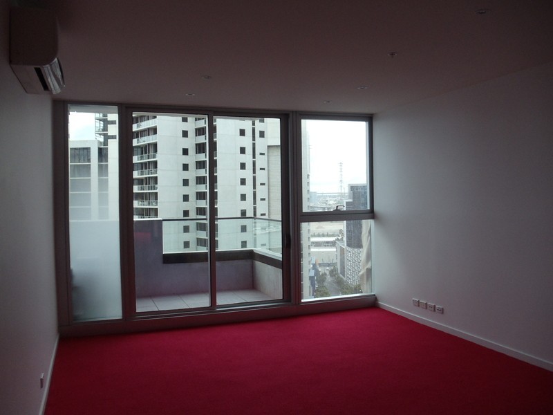 S1607/241 Harbour esplanade, Docklands VIC 3008