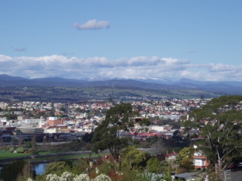 13 Broadview Crescent, Trevallyn TAS 7250