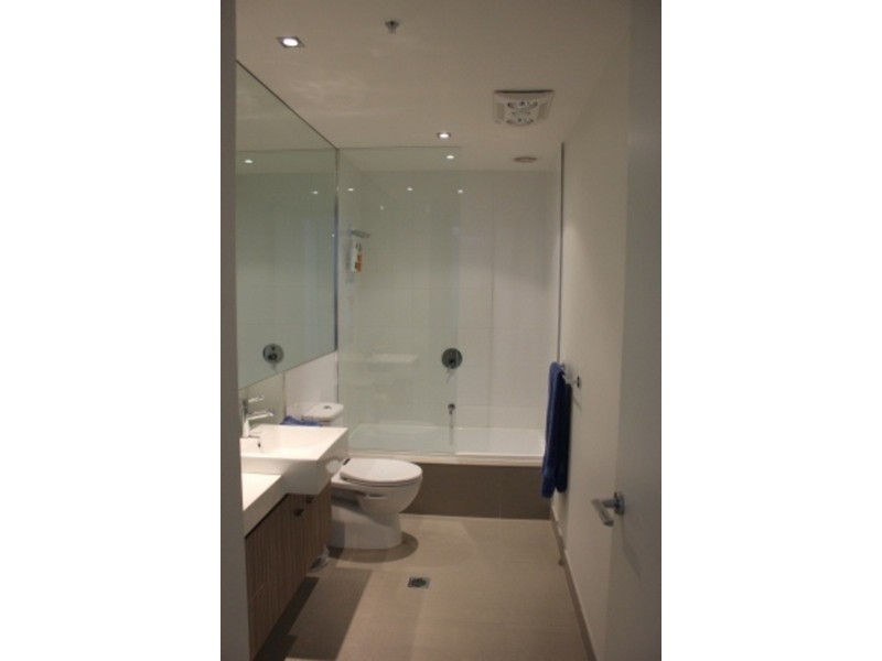 8/48 Eucalyptus Drive, Maidstone VIC 3012