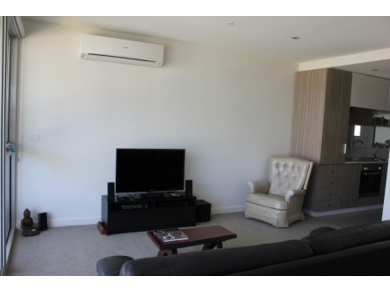 8/48 Eucalyptus Drive, Maidstone VIC 3012