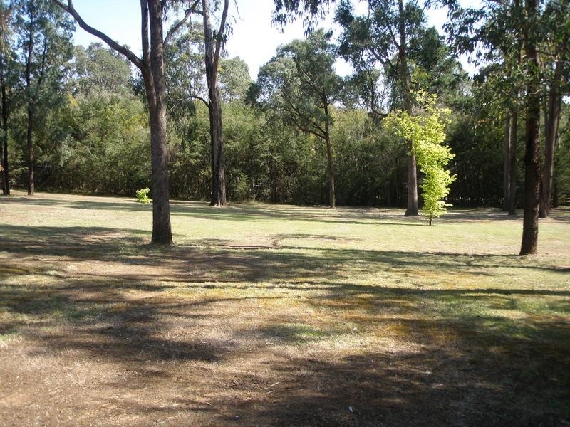 49 Waterson Rd, Jamieson VIC 3723