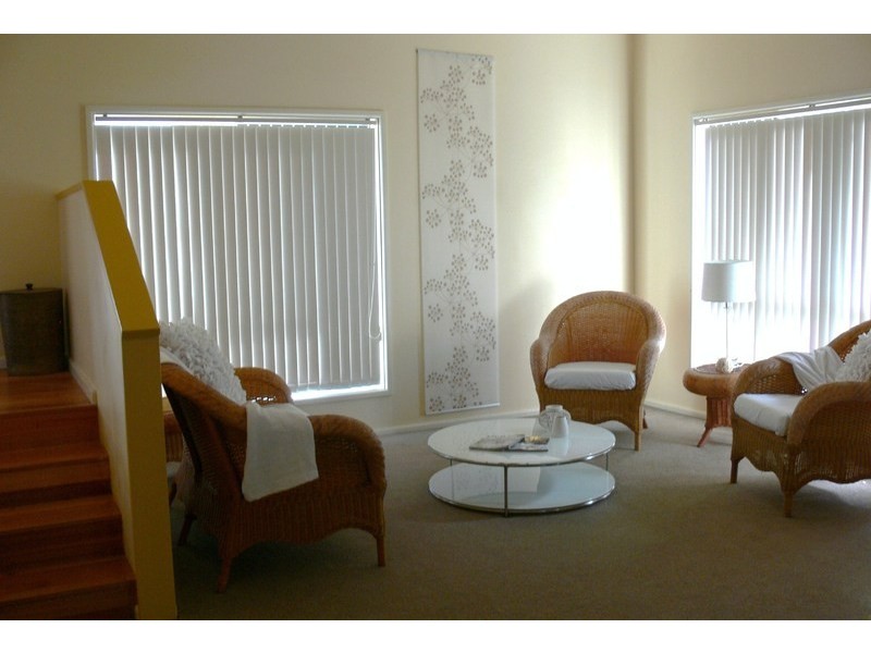 2 Grandis Place, Bateau Bay NSW 2261