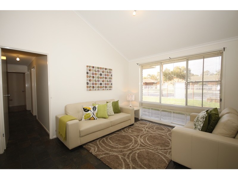 15 Mordaunt St, Parafield Gardens SA 5107