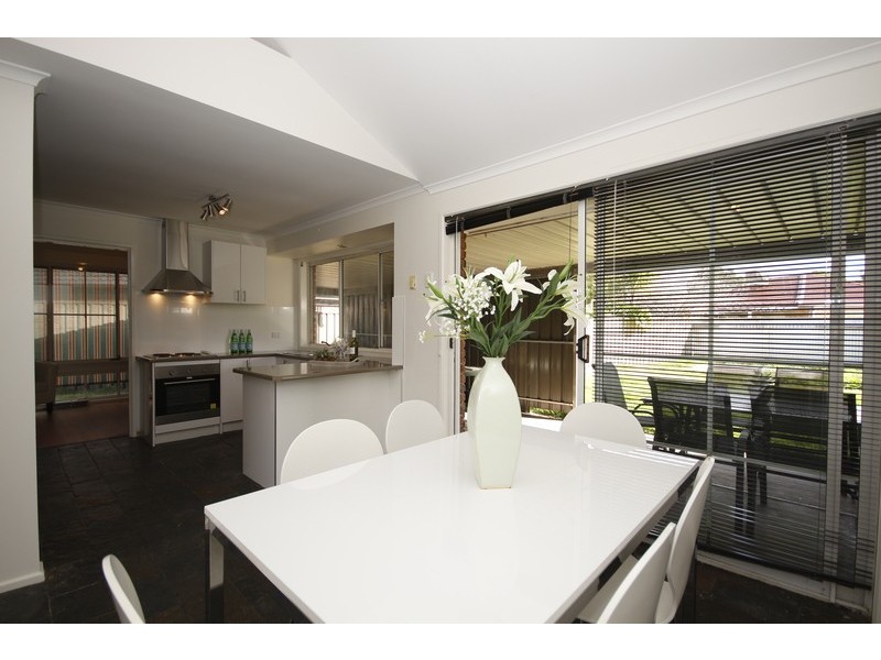 15 Mordaunt St, Parafield Gardens SA 5107