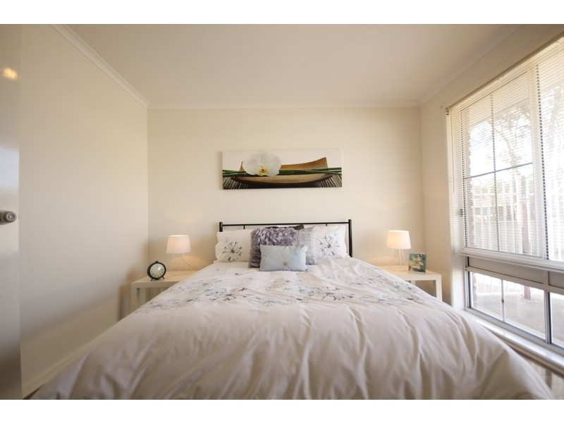 15 Mordaunt St, Parafield Gardens SA 5107