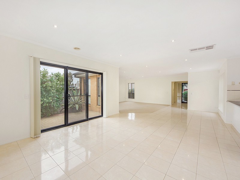 99  Middle Park Drive, Point Cook VIC 3030