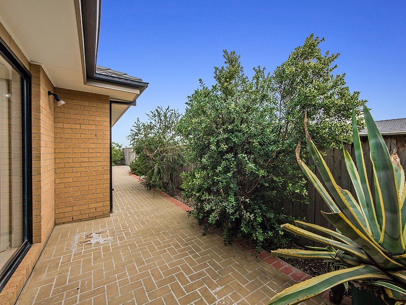 99  Middle Park Drive, Point Cook VIC 3030