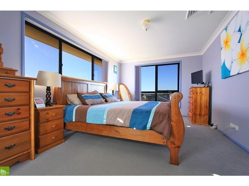 10  Dampier Crescent, Shell Cove NSW 2529