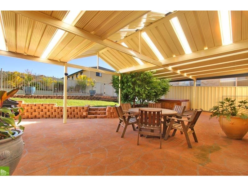 10  Dampier Crescent, Shell Cove NSW 2529