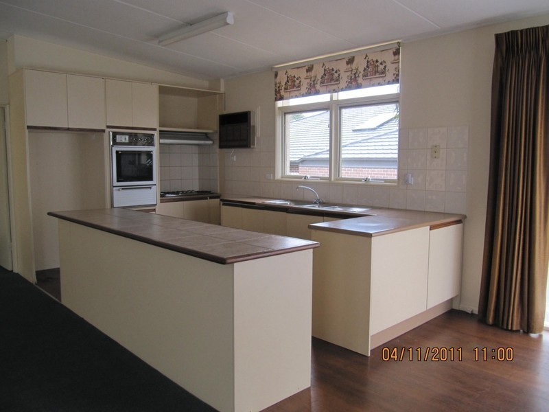 1 & 2/22 Norma Crescent South, Knoxfield VIC 3180