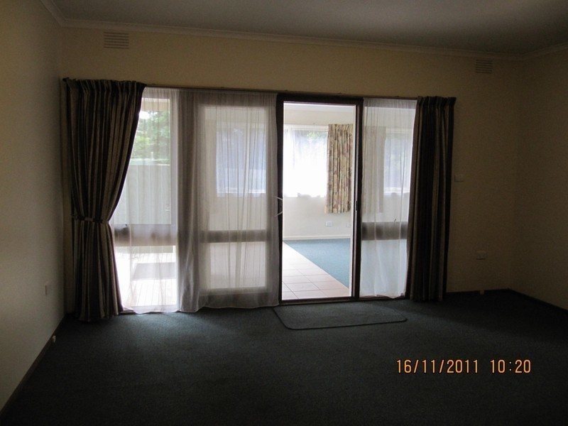 1 & 2/22 Norma Crescent South, Knoxfield VIC 3180