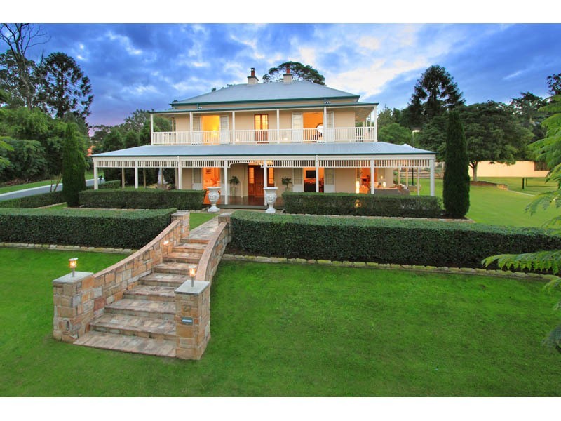 27 Mactier St, Fig Tree Pocket QLD 4069