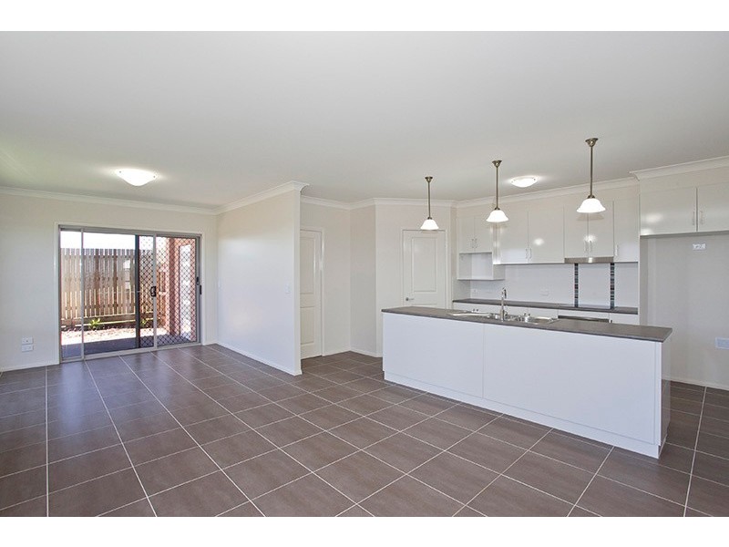 3/7 Alexander Ave, Highfields QLD 4352