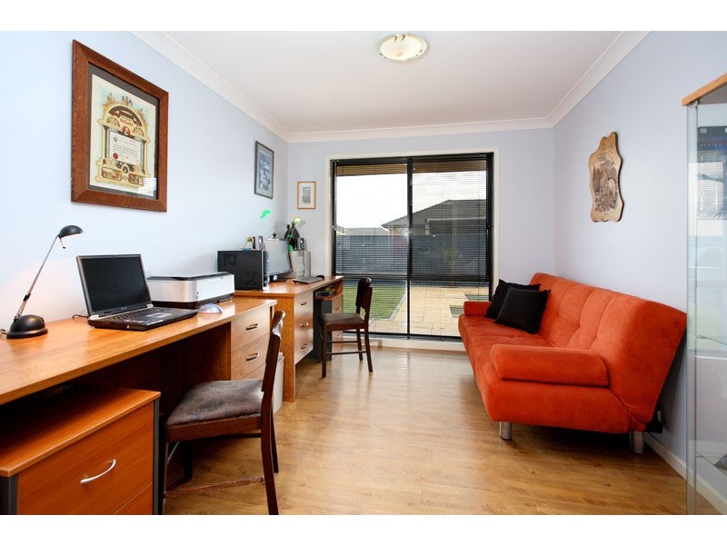 42 Oakwood Rd, Warner QLD 4500