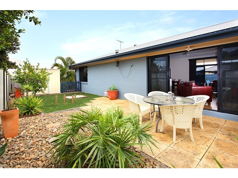 42 Oakwood Rd, Warner QLD 4500
