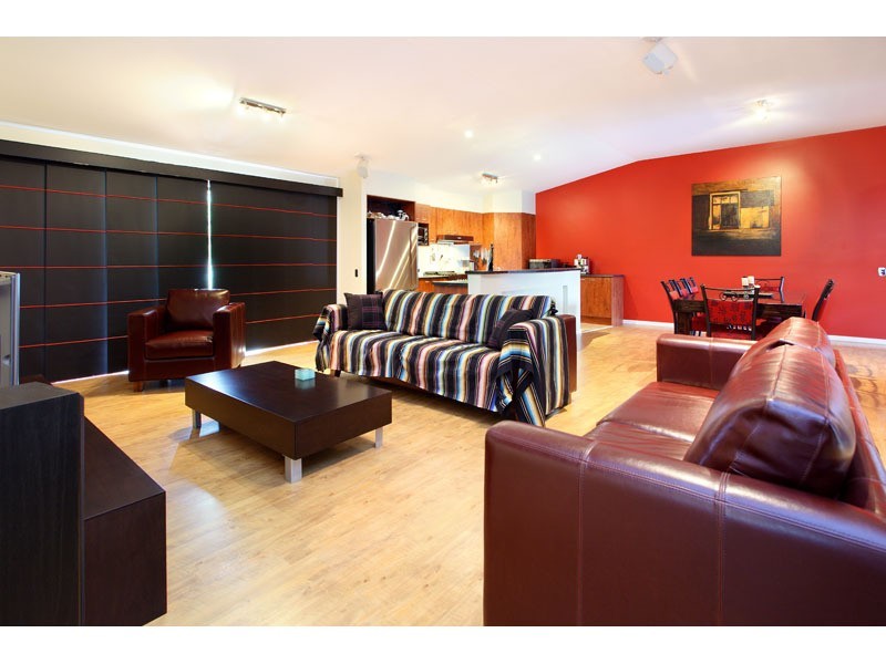 42 Oakwood Rd, Warner QLD 4500