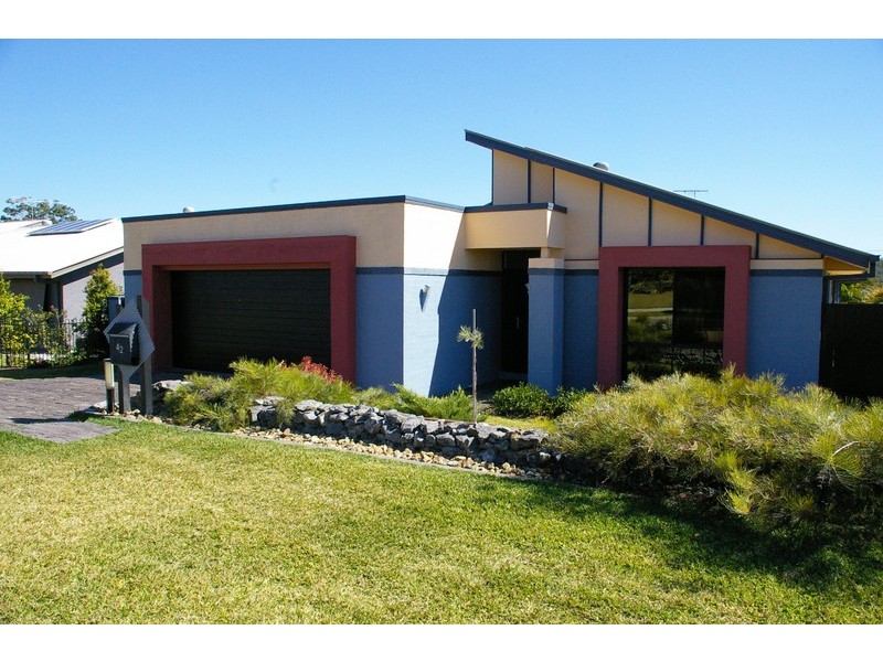 42 Oakwood Rd, Warner QLD 4500