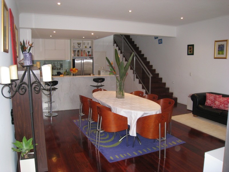 249  Lake St, Perth WA 6000
