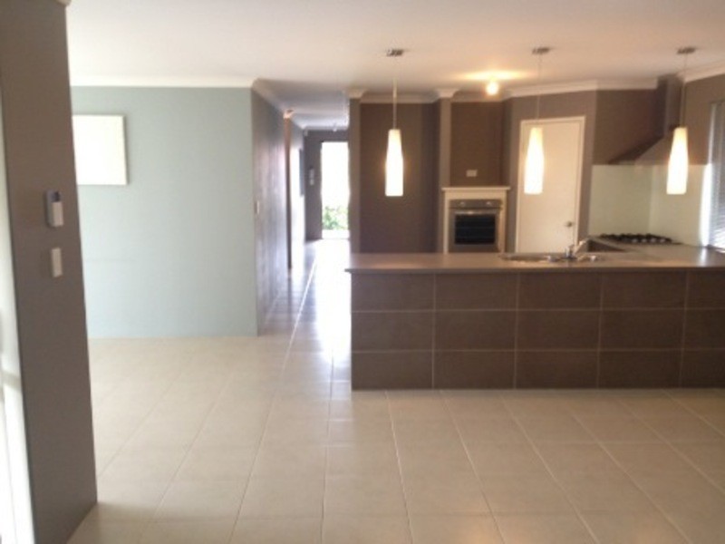28 Cardowan Dr, Ellenbrook WA 6069