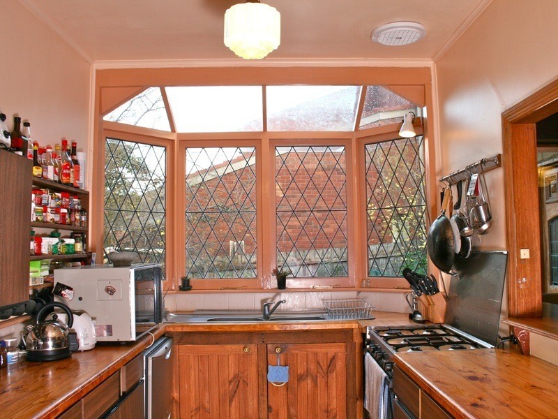 37 Bemboka Rd, Warranwood VIC 3134