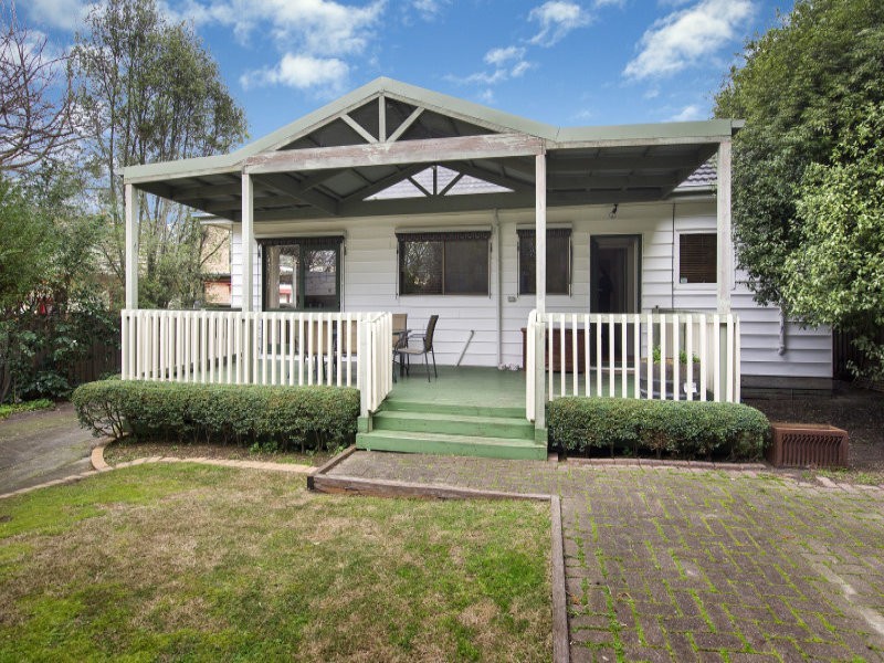 26 Brook Crescent, Box Hill South VIC 3128