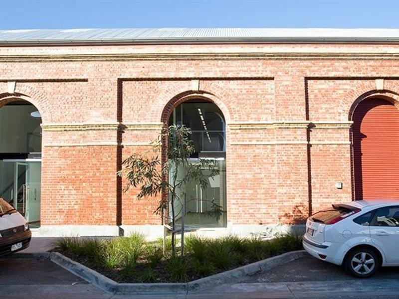 4 Lux Way, Brunswick VIC 3056