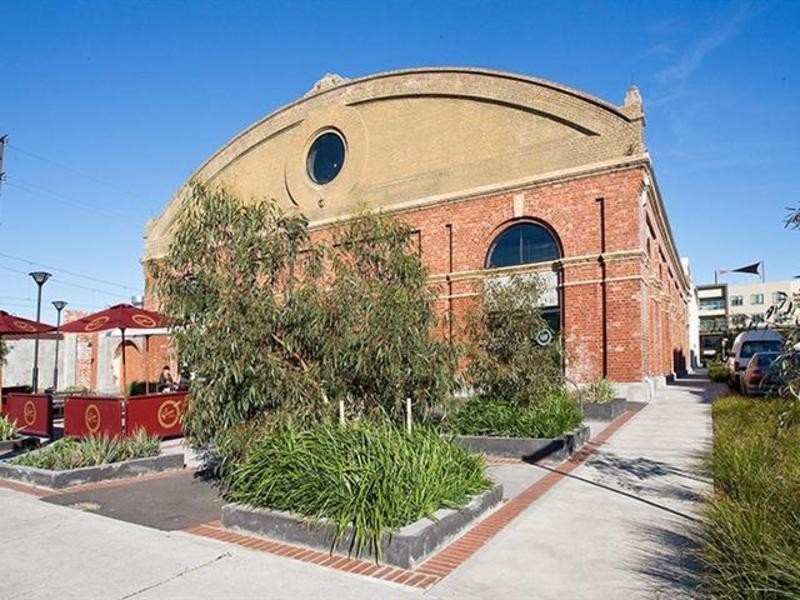 4 Lux Way, Brunswick VIC 3056